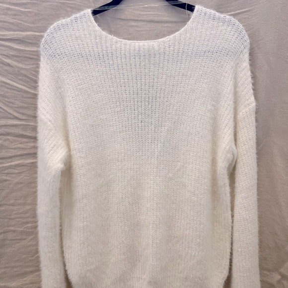 NWT Fashion Nova Sweater. - Picture 6 of 7